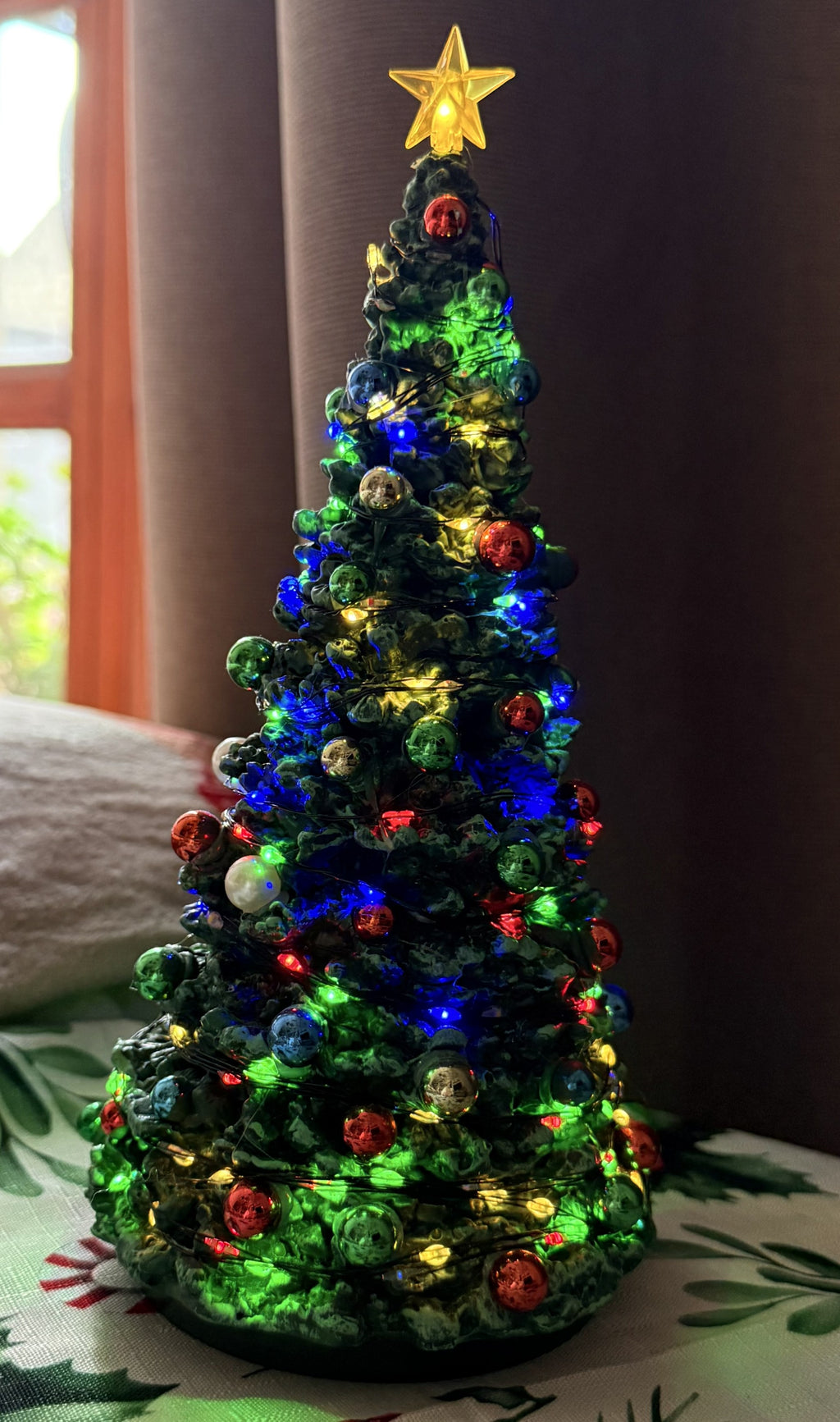 OUTDOOR HOLIDAY TREE